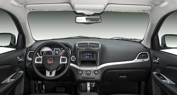 2014-Fiat-Freemont-Interior