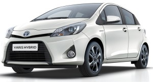 noleggio lungo termine toyota yaris hybrid